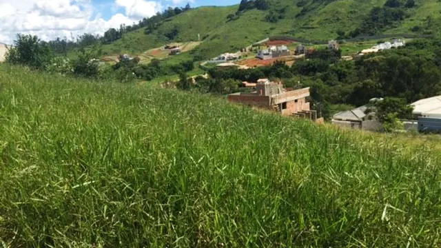 Foto 1 de Terreno de 924,80 m² com vista para a serra, Pinheirinho