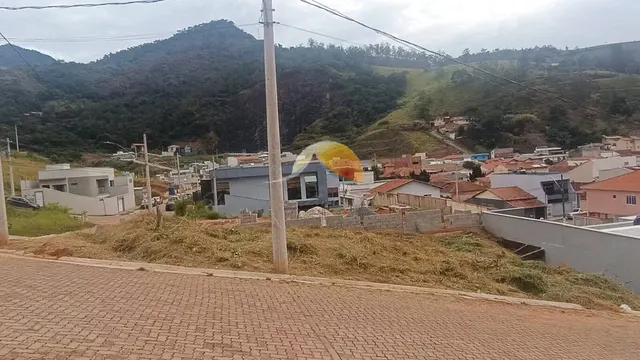 Foto 1 de Terreno de esquina com 265 m² no loteamento Vale das Hortênsias, Vale das Hortênsias