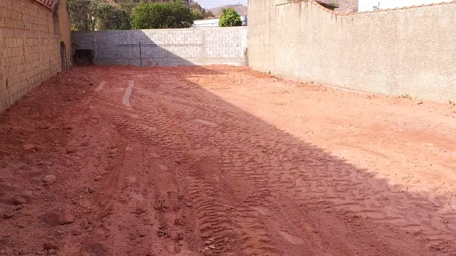Foto 1 de Terreno plano e murado de 300 m², São Sebastião