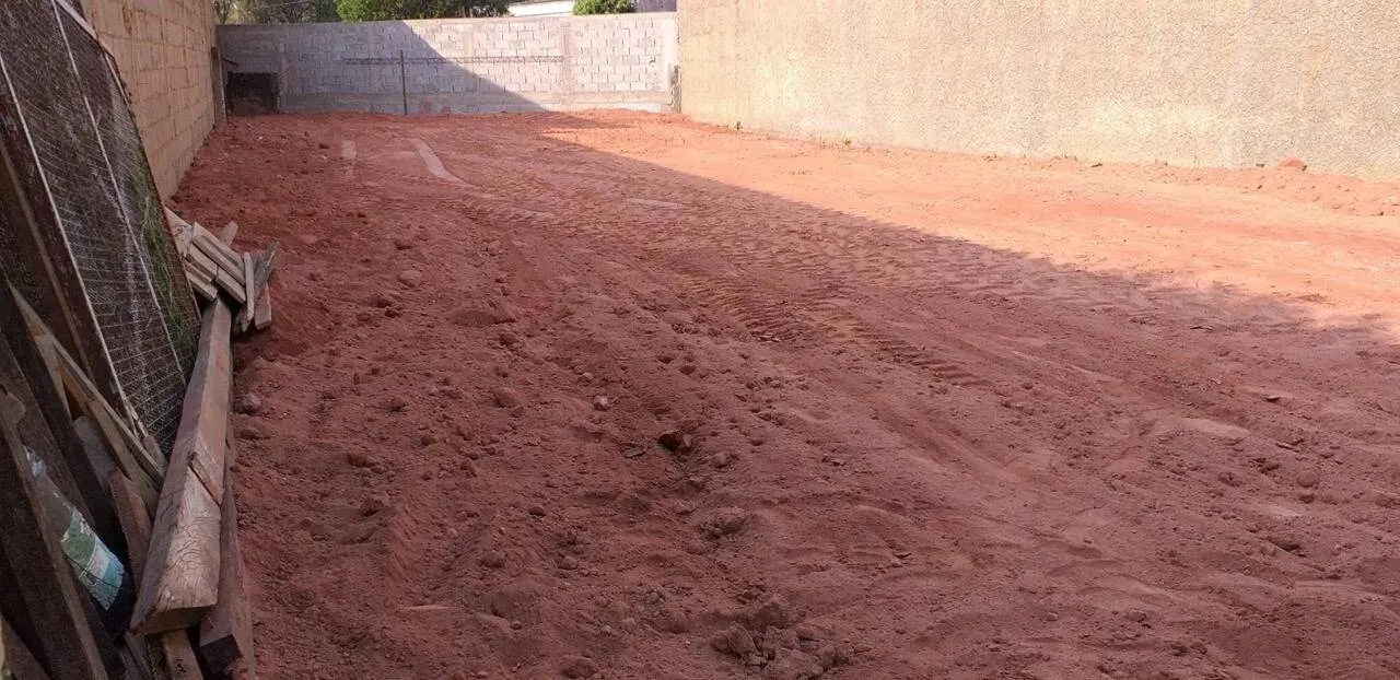 Foto 3 de Terreno plano e murado de 300 m², São Sebastião