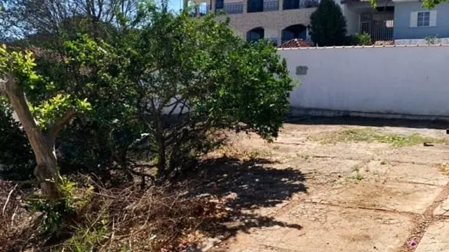 Foto 1 de Terreno murado de 400 m² (20 x 20) perto do Chácara das Moças, Morro Chic