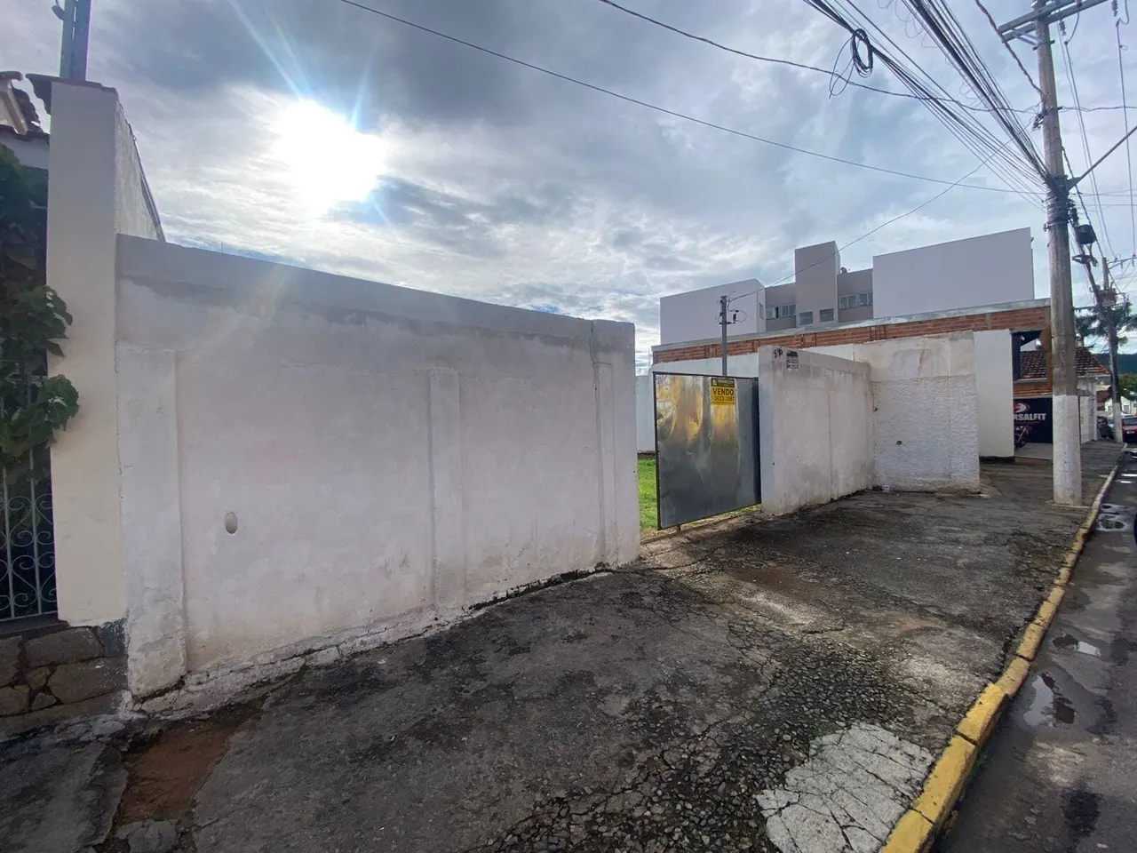 Foto 3 de Terreno murado de 481,59 m² na Rua Miguel Braga, Boa Vista