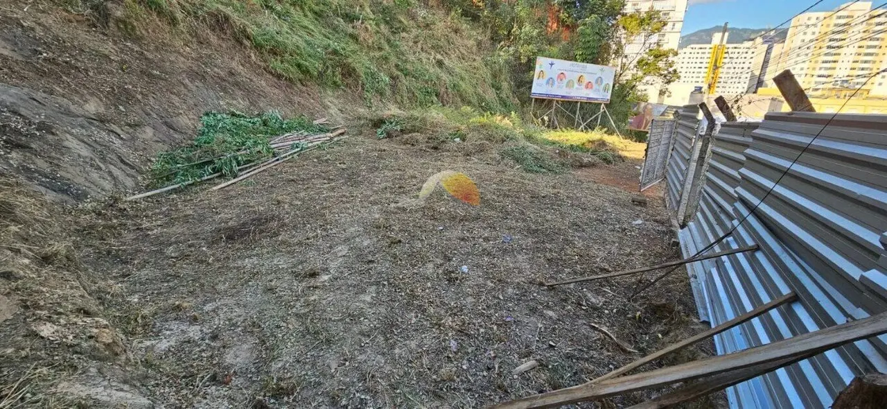 Foto 3 de Terreno em rua asfaltada, ideal para construtoras, Morro Chic