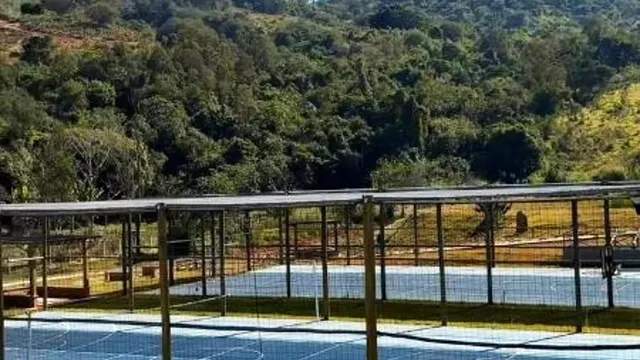 Foto 1 de Terreno plano de 1.294 m² no Condomínio Olhos D'Água