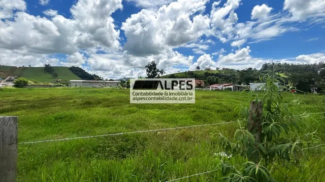 Foto 1 de Terreno plano de 16.000 m² às margens da rodovia Itajubá a Poços de Caldas, Santos Dumont
