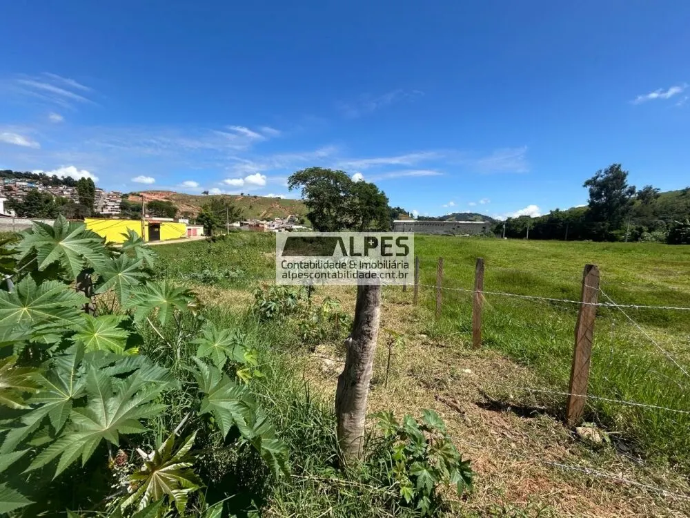 Foto 6 de Terreno plano de 16.000 m² às margens da rodovia Itajubá a Poços de Caldas, Santos Dumont