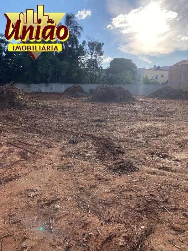 Foto 3 de Terreno urbano plano de 2.770 m² escriturado, Boa Vista