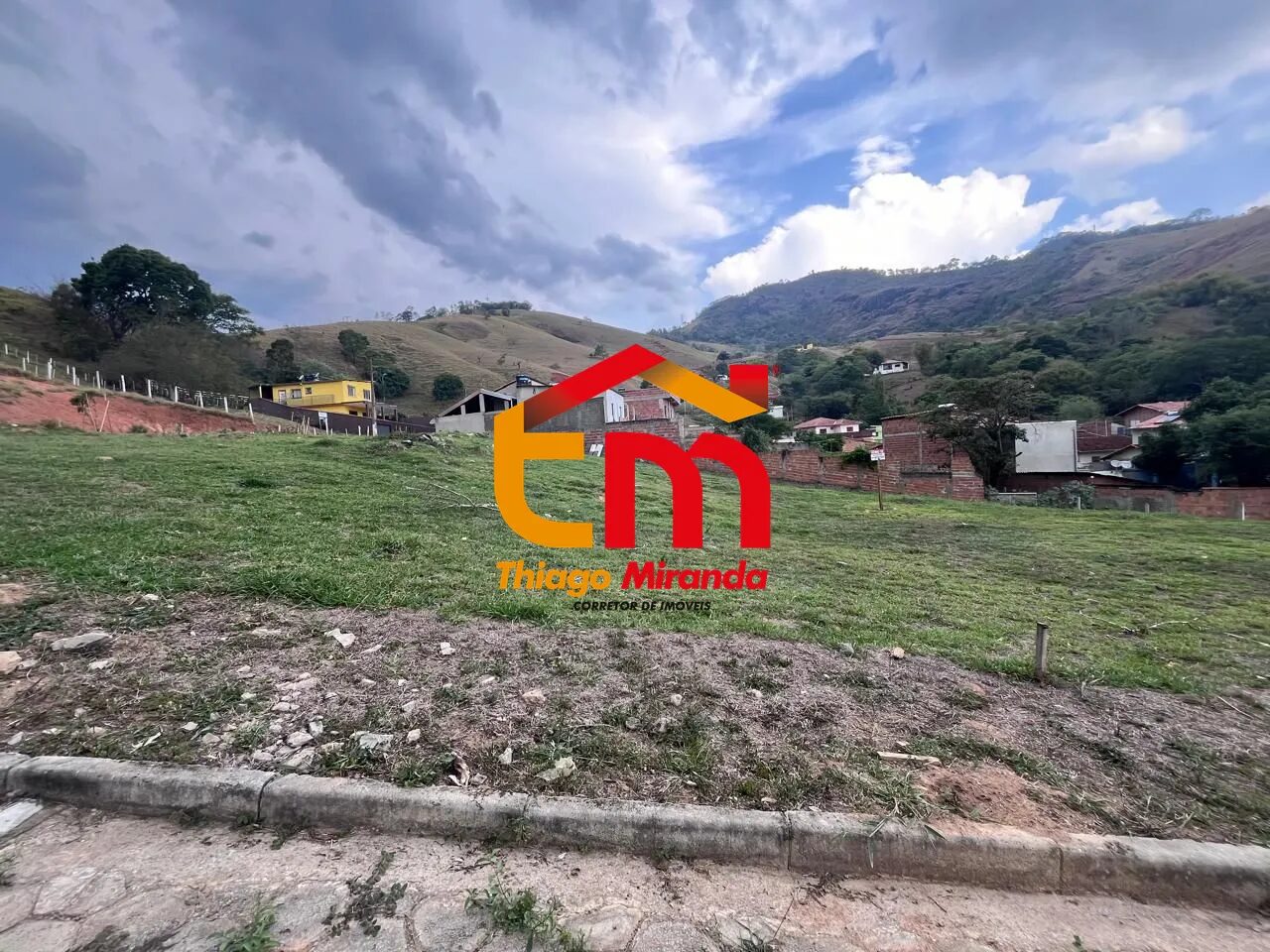 Foto 3 de Lote de 272 m² em Anhumas, Itajubá