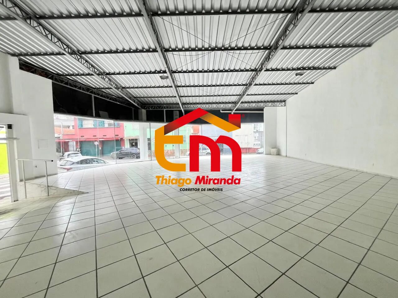 Foto 2 de Ponto comercial de 253 m² para alugar na Varginha, Itajubá-MG