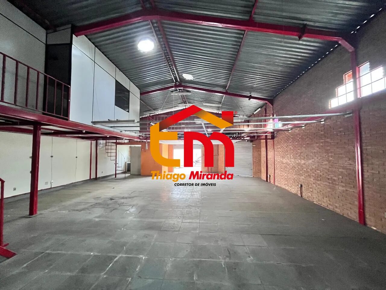 Foto 3 de Prédio comercial de 390 m² para alugar na Varginha, Itajubá-MG
