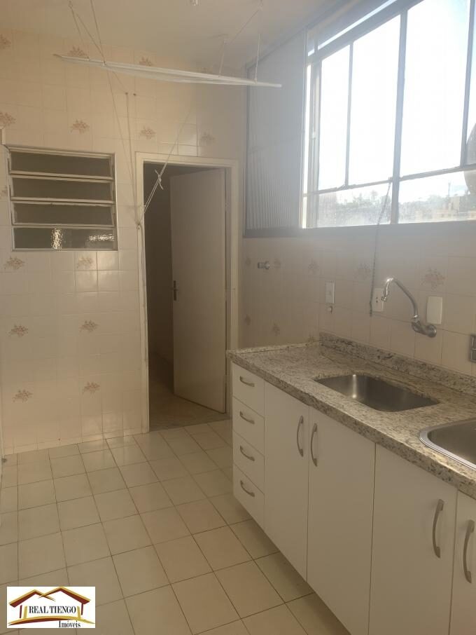 Foto 4 de Três quartos e uma vaga no Centro